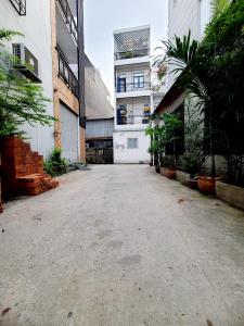 NHÀ ĐẸP 3 TẦNG XE HƠI VÀO NHÀ - GẦN AEON TÂN PHÚ - 52M2 CHỈ NHÍCH 4 TỎI...