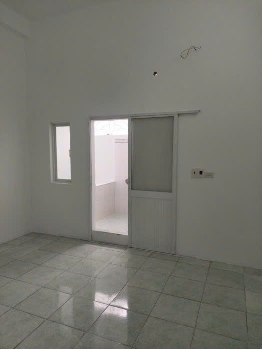 NHÀ ĐẸP HẺM PHÚ THỌ HOÀ CÁCH MẶT TIỀN CHỈ 20M - NGAY KHU CHỢ VẢI - giá chỉ 5.x tỷ