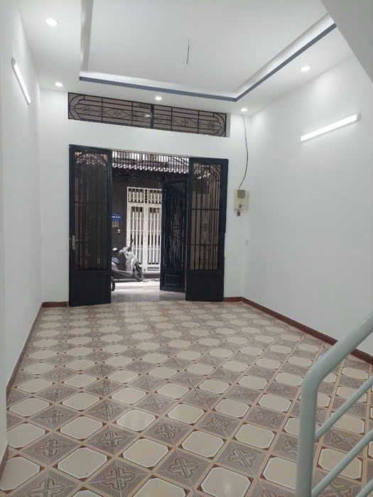 NHÀ ĐẸP HẺM PHÚ THỌ HOÀ CÁCH MẶT TIỀN CHỈ 20M - NGAY KHU CHỢ VẢI - giá chỉ 5.x tỷ