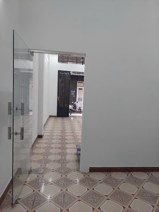NHÀ ĐẸP HẺM PHÚ THỌ HOÀ CÁCH MẶT TIỀN CHỈ 20M - NGAY KHU CHỢ VẢI - giá chỉ 5.x tỷ