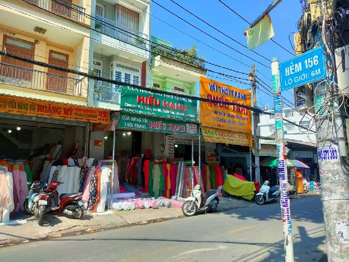 NHÀ CẤP 4 SẠCH SẼ KHU VỰC VIP CHỢ VẢI PHÚ THỌ HÒA