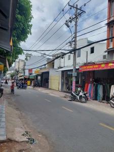 NHÀ ĐẸP HẺM PHÚ THỌ HOÀ CÁCH MẶT TIỀN CHỈ 20M - NGAY KHU CHỢ VẢI - giá chỉ 5.x tỷ