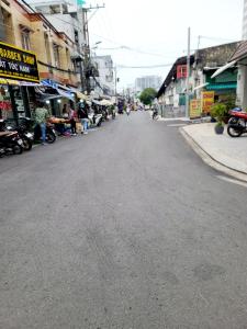 BÁN NHÀ DIỆN TÍCH KHỦNG BÌNH TÂN