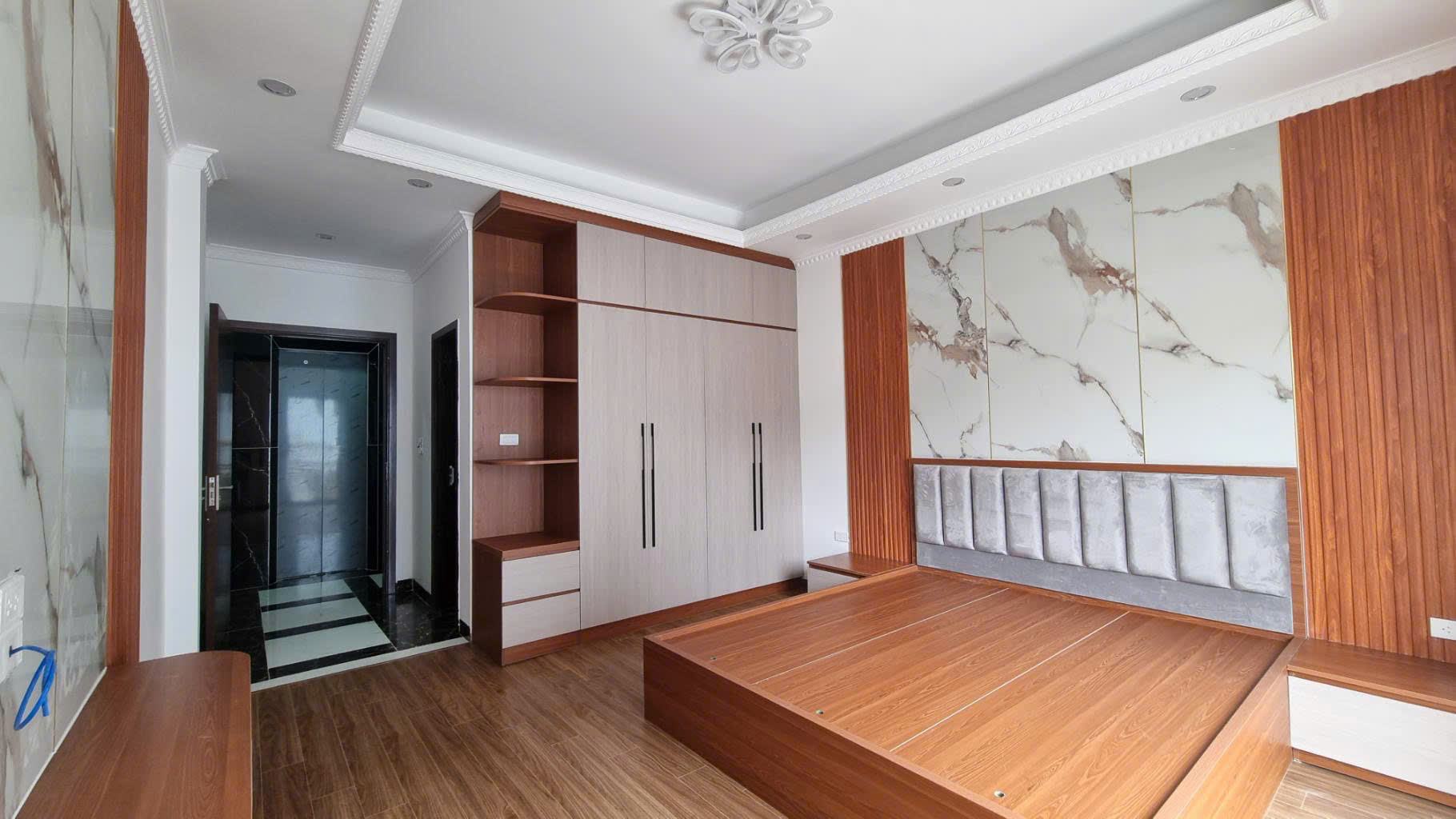 Thạch Bàn - Ô tô đỗ cửa - 36m chỉ 5.4 tỷ