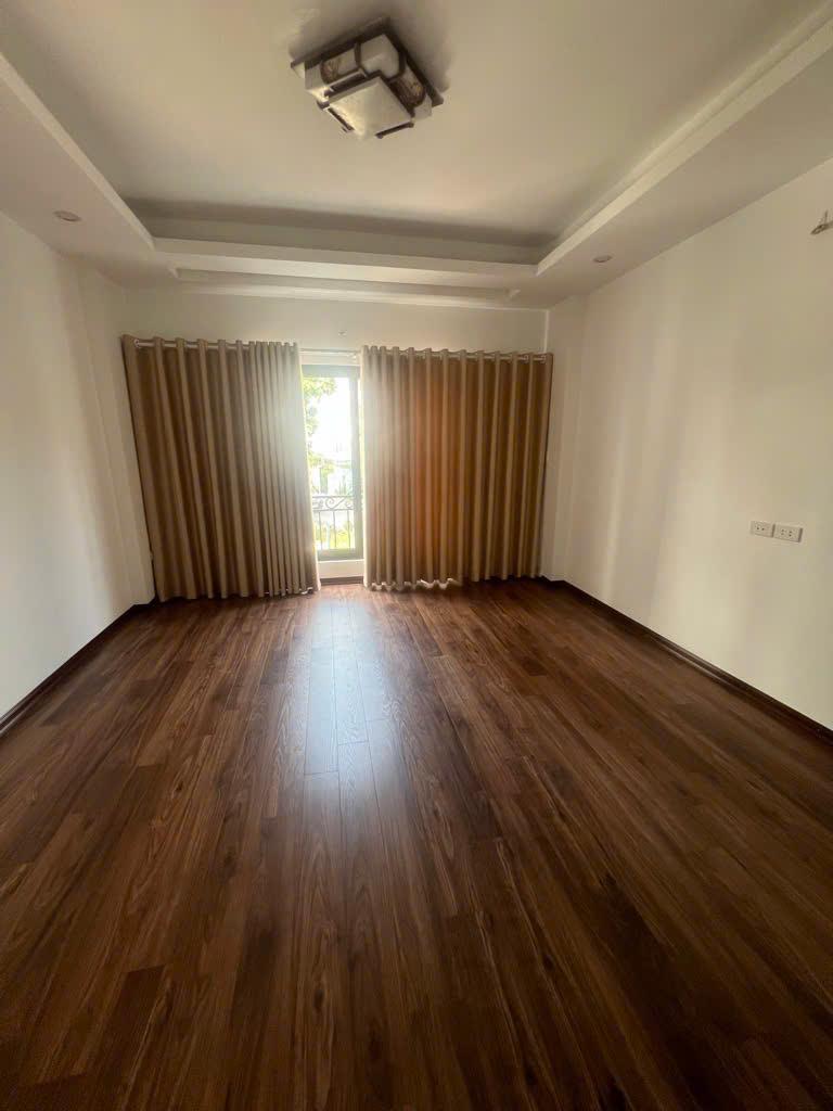 Thạch Bàn - Ô tô đỗ cửa - 36m chỉ 5.4 tỷ