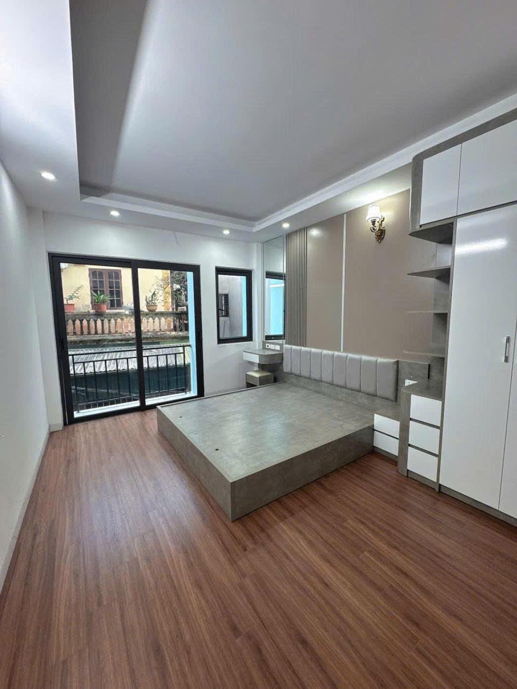 Thạch Bàn - Ô tô đỗ cửa - 36m chỉ 5.4 tỷ