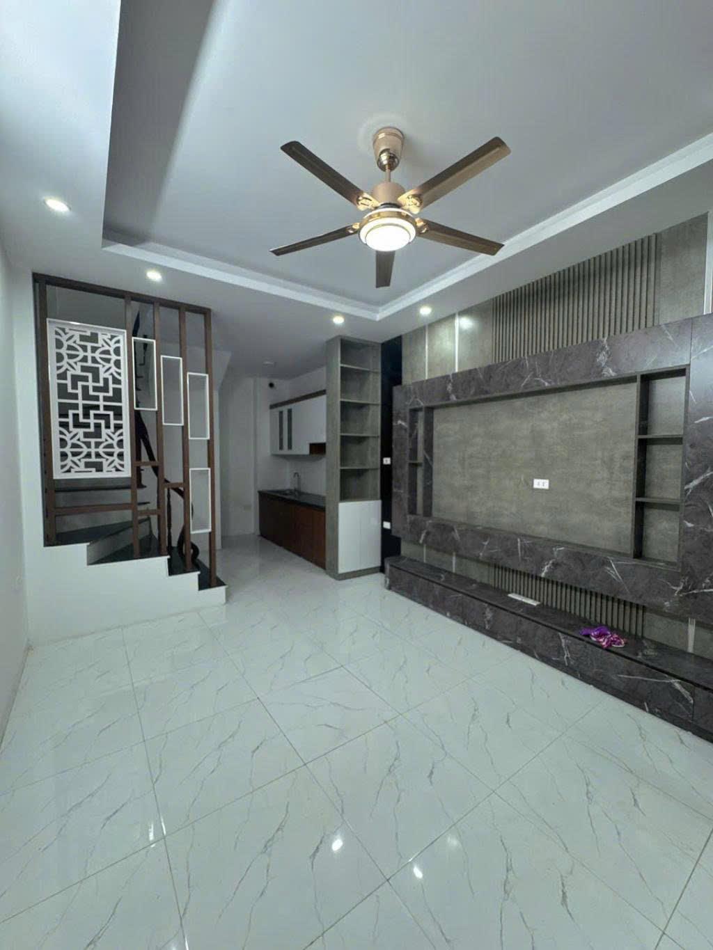 Thạch Bàn - Ô tô đỗ cửa - 36m chỉ 5.4 tỷ
