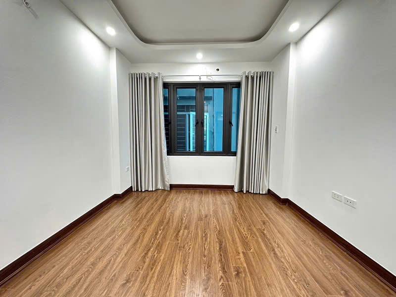 Thạch Bàn - Ô tô đỗ cửa - 36m chỉ 5.4 tỷ