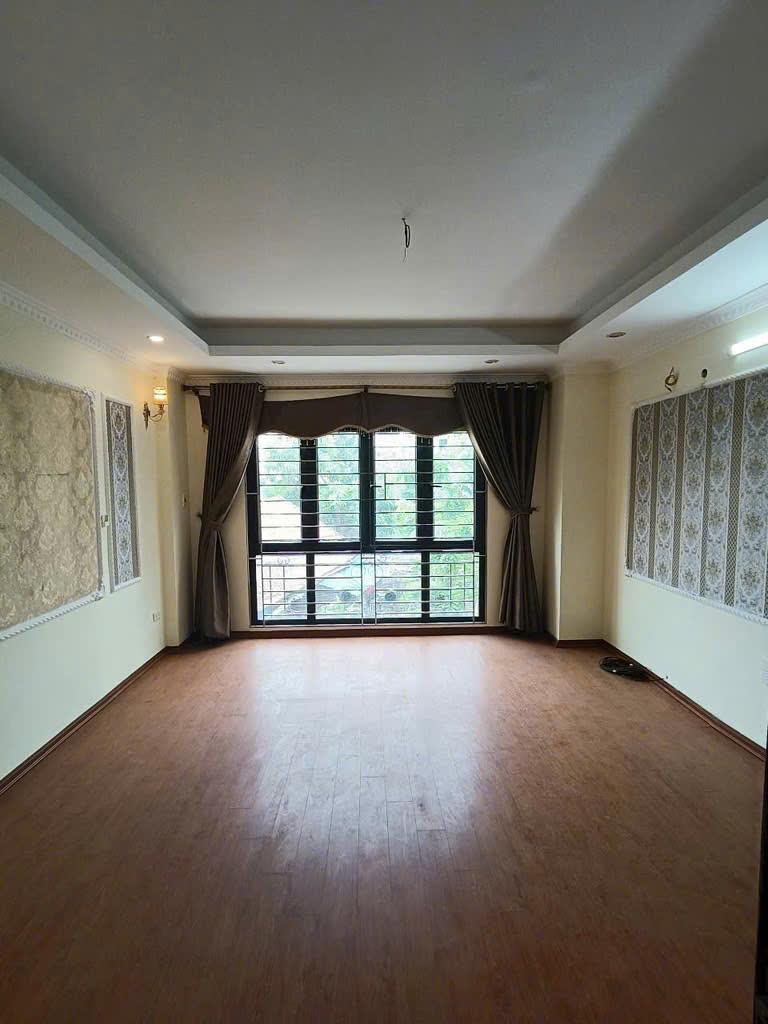 Thạch Bàn - Ô tô đỗ cửa - 36m chỉ 5.4 tỷ