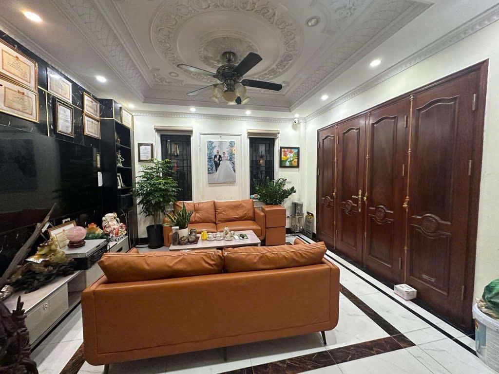 Thạch Bàn - Ô tô đỗ cửa - 36m chỉ 5.4 tỷ