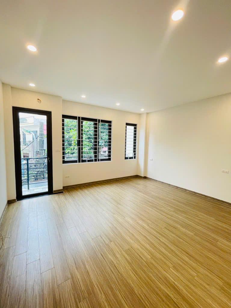 Thạch Bàn - Ô tô đỗ cửa - 36m chỉ 5.4 tỷ