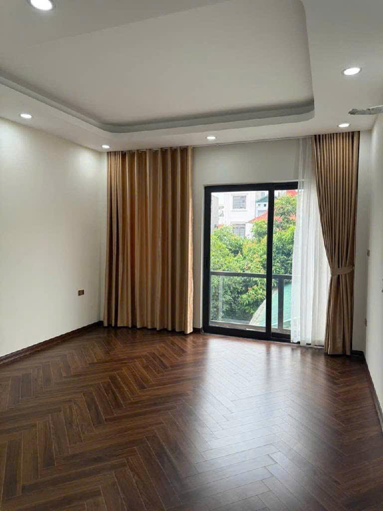 Thạch Bàn - Thang máy - Gara ô tô - 45m chỉ 9.2 tỷ