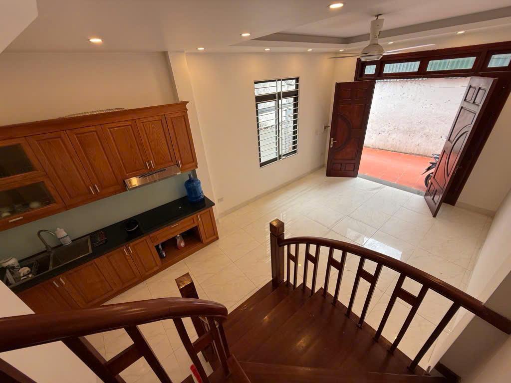 Thạch Bàn - Lô góc - Thoáng sáng - 39m chỉ 5,7 tỷ