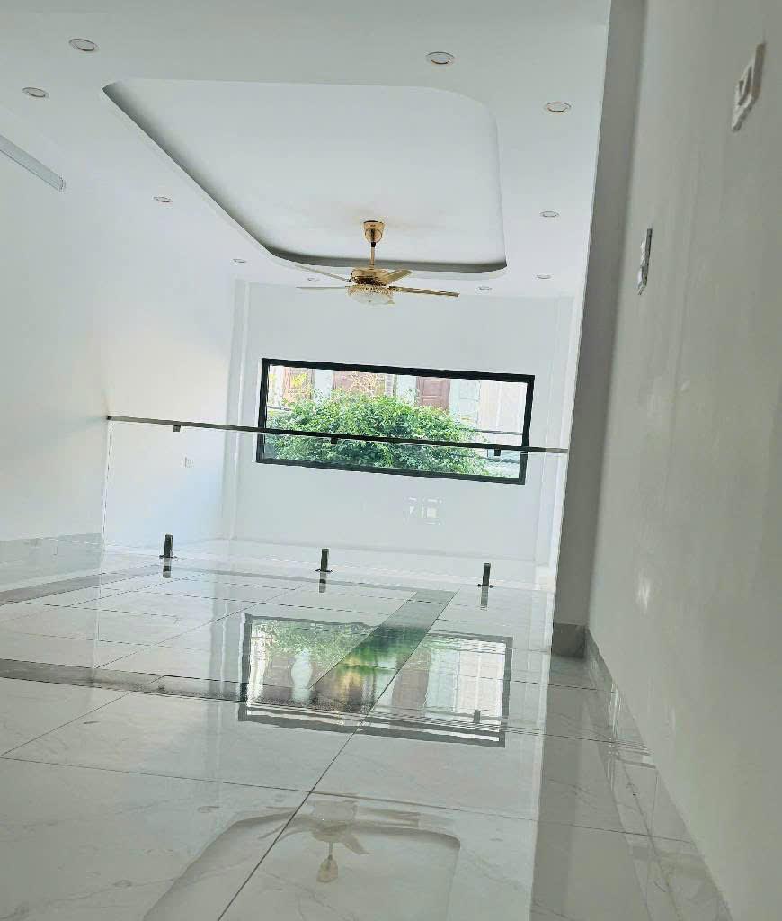Phúc Lợi - Ô tô - Ngõ thông - Tiện ích ngập tràn - chỉ hơn 6 tỷ
