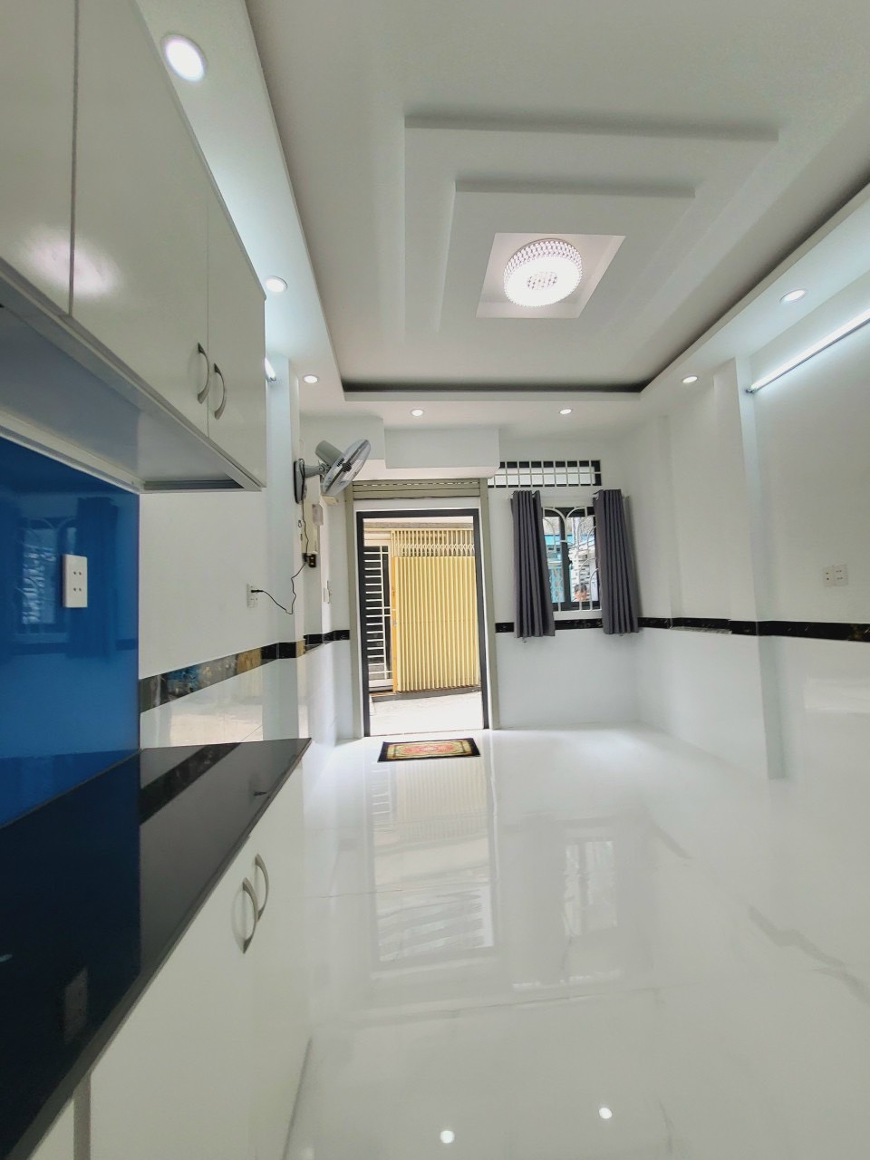 Bán Nhà Nhiều Tiện Ích Xung Quanh Quận Phú Nhuận