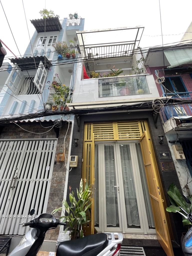 Chưa Tới 6Tỷ Có Ngay Nhà HXH Trung Tâm Phú Nhuận