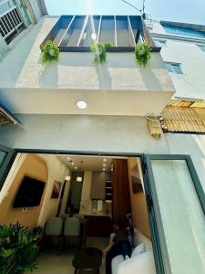 Bán Nhà Mới Xây Tại P.1, Q.Phú Nhuận