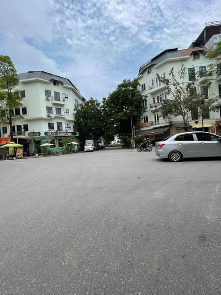 BÁN NHÀ DƯƠNG NỘI- 5 TẦNG MỚI