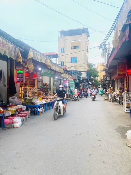 BÁN NHÀ