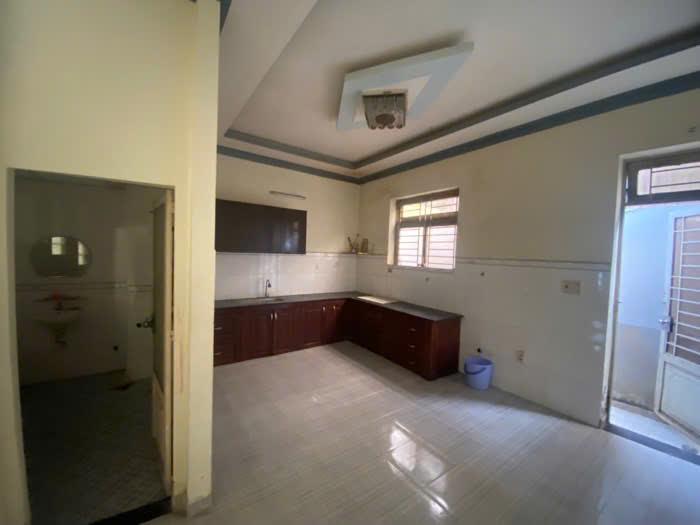BÁN NHÀ GẦN AEON TÂN PHÚ. KHÔNG LỘ GIỚI. ĐƯỜNG 8M XE HƠI.  65M2  GỒM 2 TẦNG BTKT, CHỦ MỚI HẠ GIÁ THÊM, GIÁ CHỈ 5 TỶ