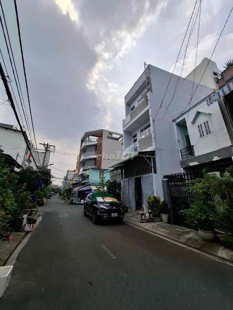 CẦN BÁN NHÀ GẦN BẾN XE MIỀN TÂY, P. AN LẠC A, Q. BÌNH TÂN. 40M2, 2 TẦNG, HXH OTO NGAY CỬA. GIÁ CHÀO 4.X TỶ