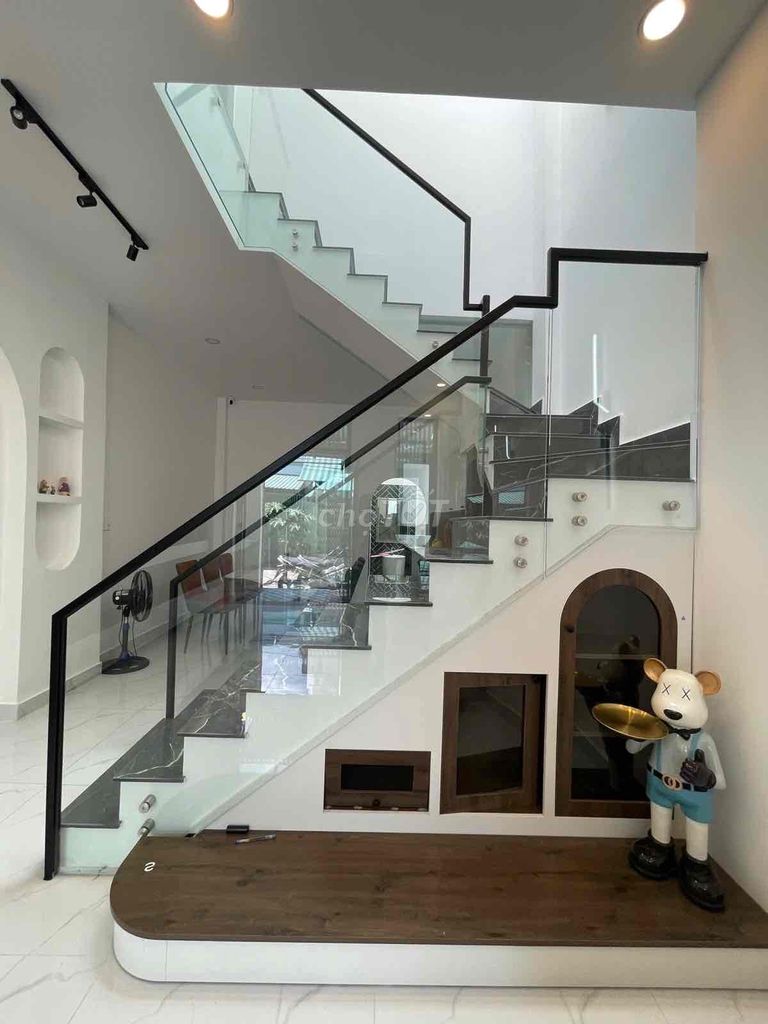 NHÀ ĐẸP LUNG LINH THIẾT KẾ HIỆN ĐẠI CHỈ VIỆC DỌN VÀO Ở NGAY, 48M2, 2 TẦNG BTKT. P. AN LẠC, Q. BÌNH TÂN.
