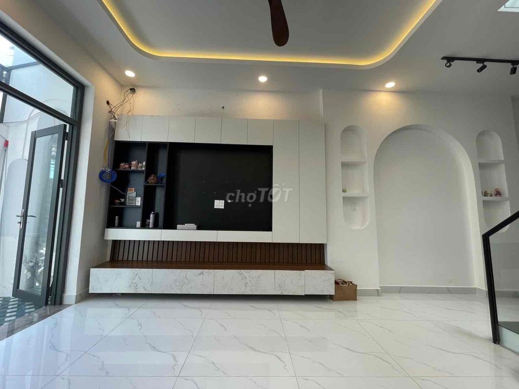 NHÀ ĐẸP LUNG LINH THIẾT KẾ HIỆN ĐẠI CHỈ VIỆC DỌN VÀO Ở NGAY, 48M2, 2 TẦNG BTKT. P. AN LẠC, Q. BÌNH TÂN.