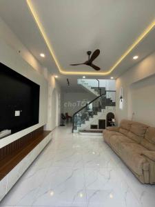 NHÀ ĐẸP LUNG LINH THIẾT KẾ HIỆN ĐẠI CHỈ VIỆC DỌN VÀO Ở NGAY, 48M2, 2 TẦNG BTKT. P. AN LẠC, Q. BÌNH TÂN.