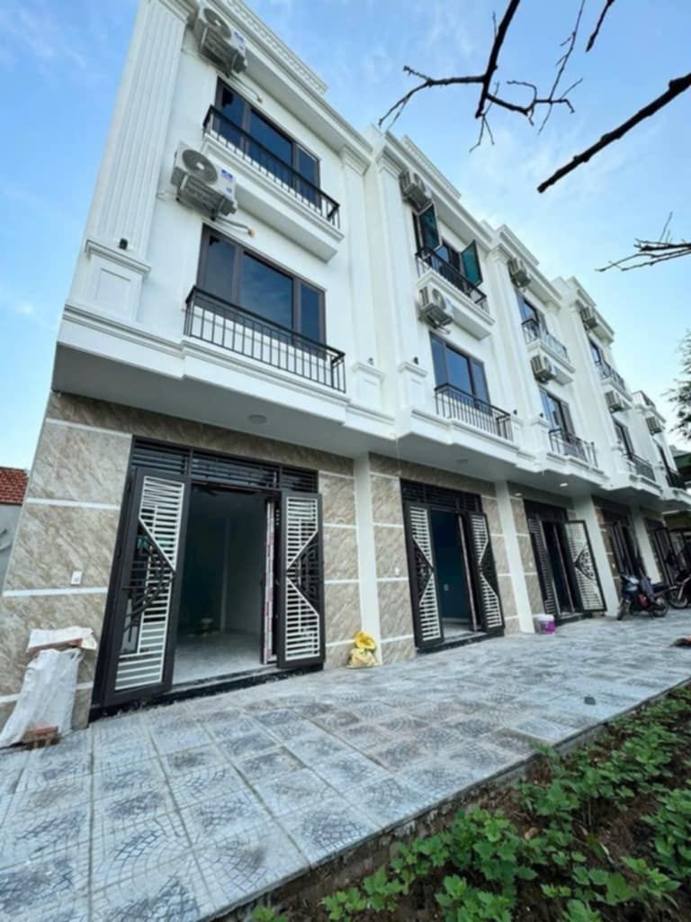 BÁN NHÀ DÂN XÂY ĐẸP CHỈ 3,9 TỶ, MUA Ở HAY ĐẦU TƯ ĐỀU OKM