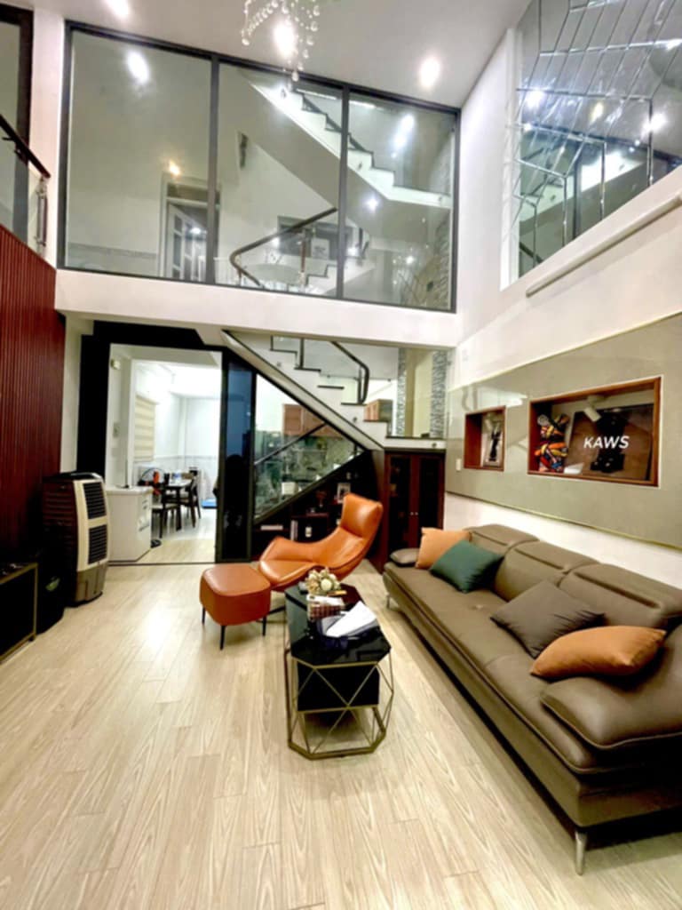 +bán nhà mặt tiền quận 12, siêu dt gần 150m2, giá hơn 10ty