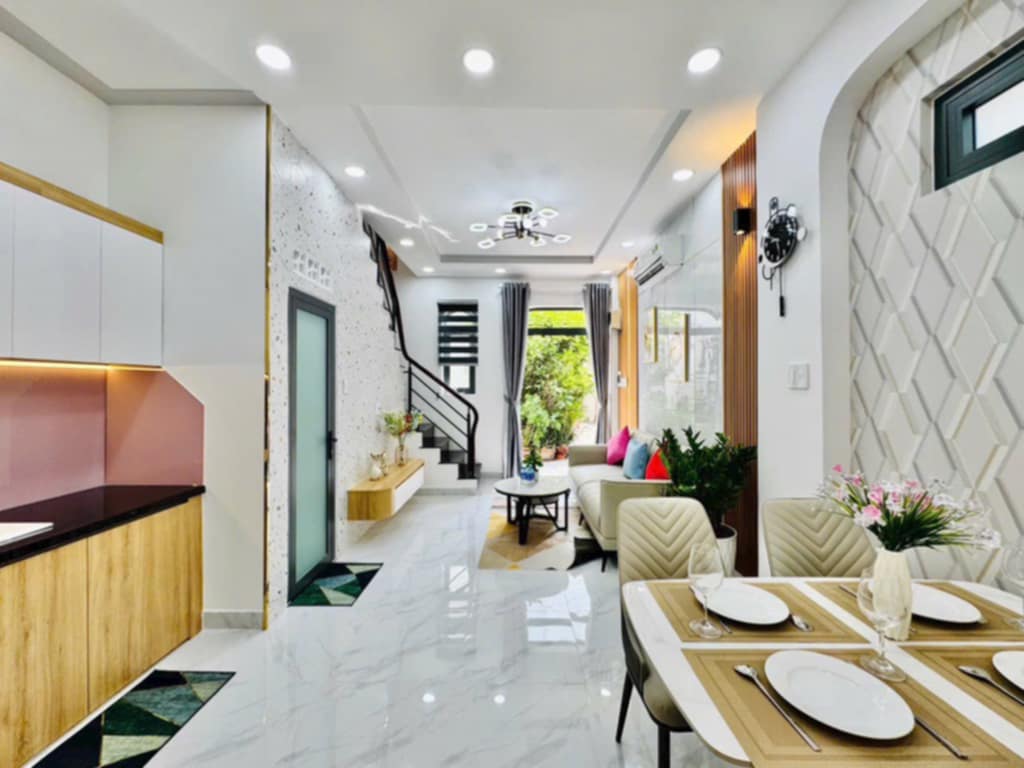 *bán nhà quận gò vấp , đường Lê văn Định , 2 tầng , giá gần 5 tỷ