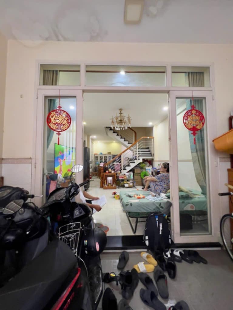 # nhà bán Gò Vấp DT lớn 60m2, 4tần ctbt ngay khu city land giá nhỉnh 5ty TL