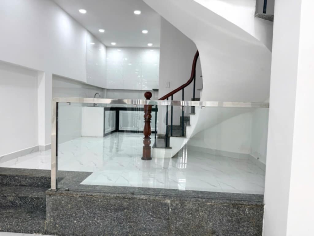 # 64m2 nhà mới đẹp 3tan chuẩn không cần chỉnh,hxh đổ cửa, gần trung tâm Gò Vấp chủ rất thiện chí bán giá nhỉnh 5ty còn TL