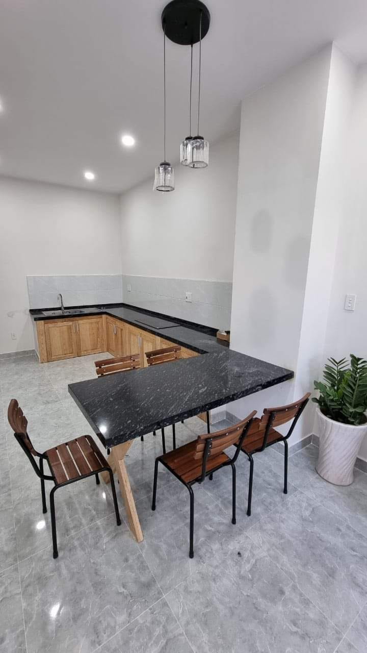 Bán nhà Phạm Hữu Lầu P Phú Mỹ, Quận 7