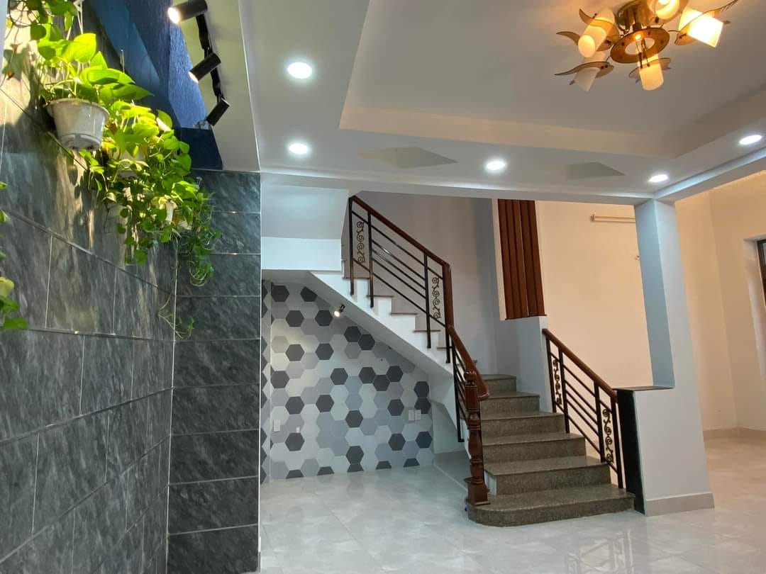 Bán nhà HXH 4M - Lâm Văn Bền, P Tân Kiểng Quận 7