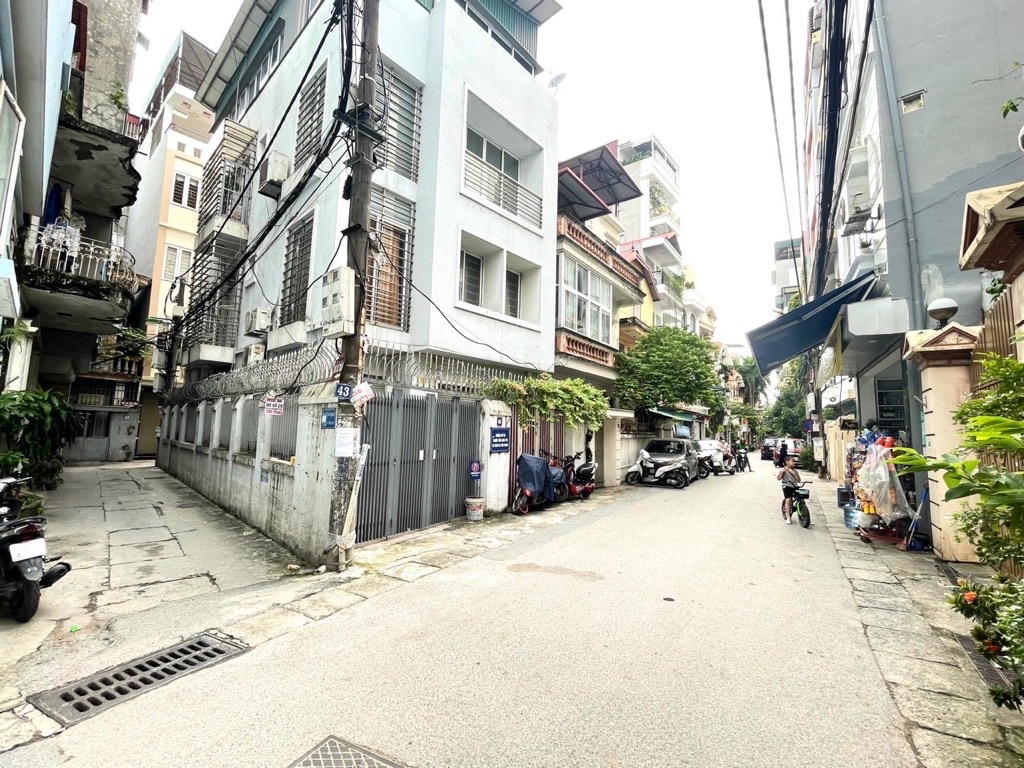 QUÁ HIẾM - 6 TẦNG THANG MÁY - 1 NHÀ RA Ô TÔ TRÁNH NHAU - SỔ HOA HẬU - CAM KẾT KHÔNG QUY HOẠCH