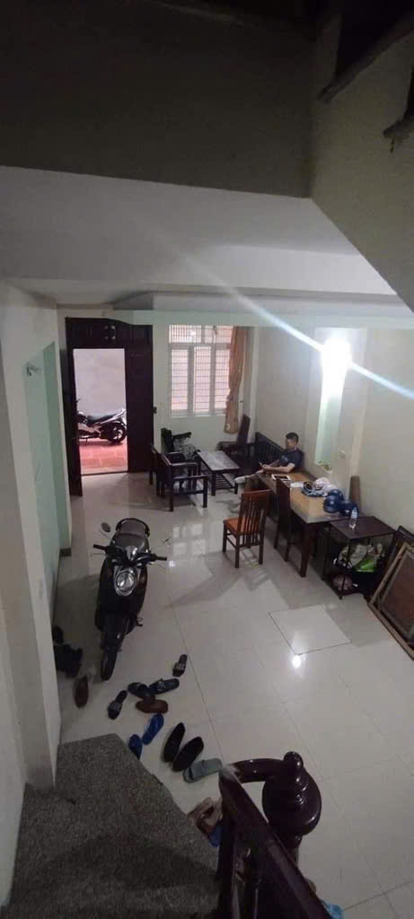 Bán nhà phố Lạc Long Quân – Khu dân trí cao, hàng xóm thân thiện, tiện ích xung quanh ngập tràn – Nhỉnh 6 tỷ