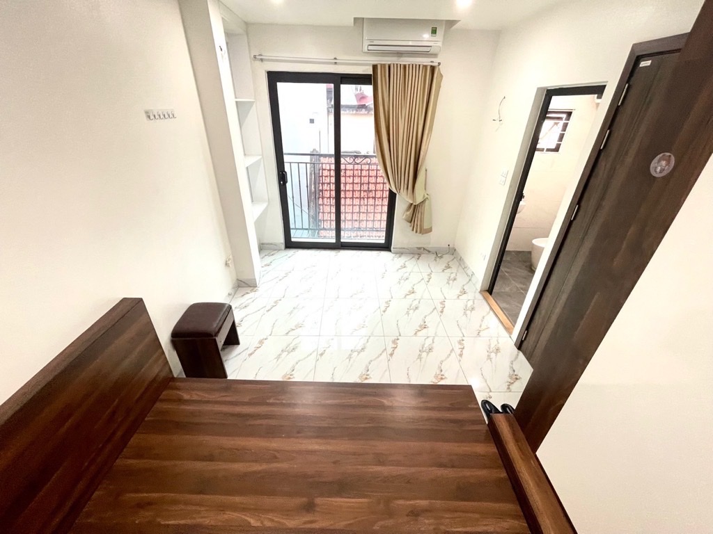 Sốc! Nhà đẹp phố Lạc Long Quân – Gần Cầu Giấy, tiện ích ngập tràn – Chỉ nhỉnh 5 tỉ