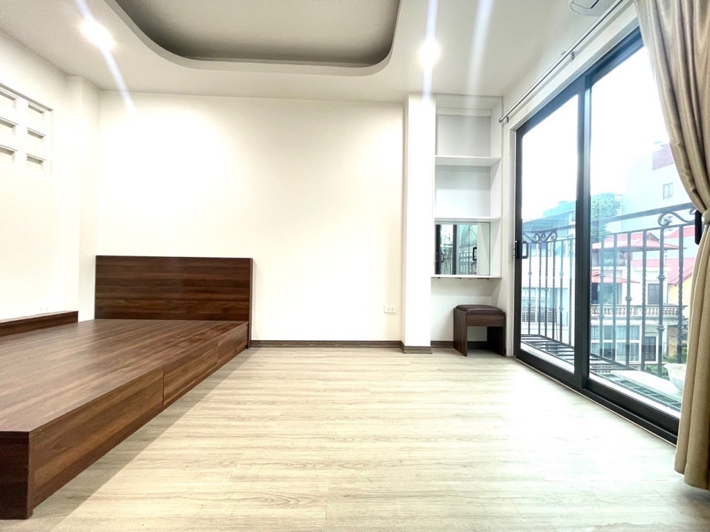 Lạc Long Quân – Khu vip, hàng xóm quan chức, nhà đẹp miễn chê – Giá nhẹ nhàng chỉ hơn 5 tỉ