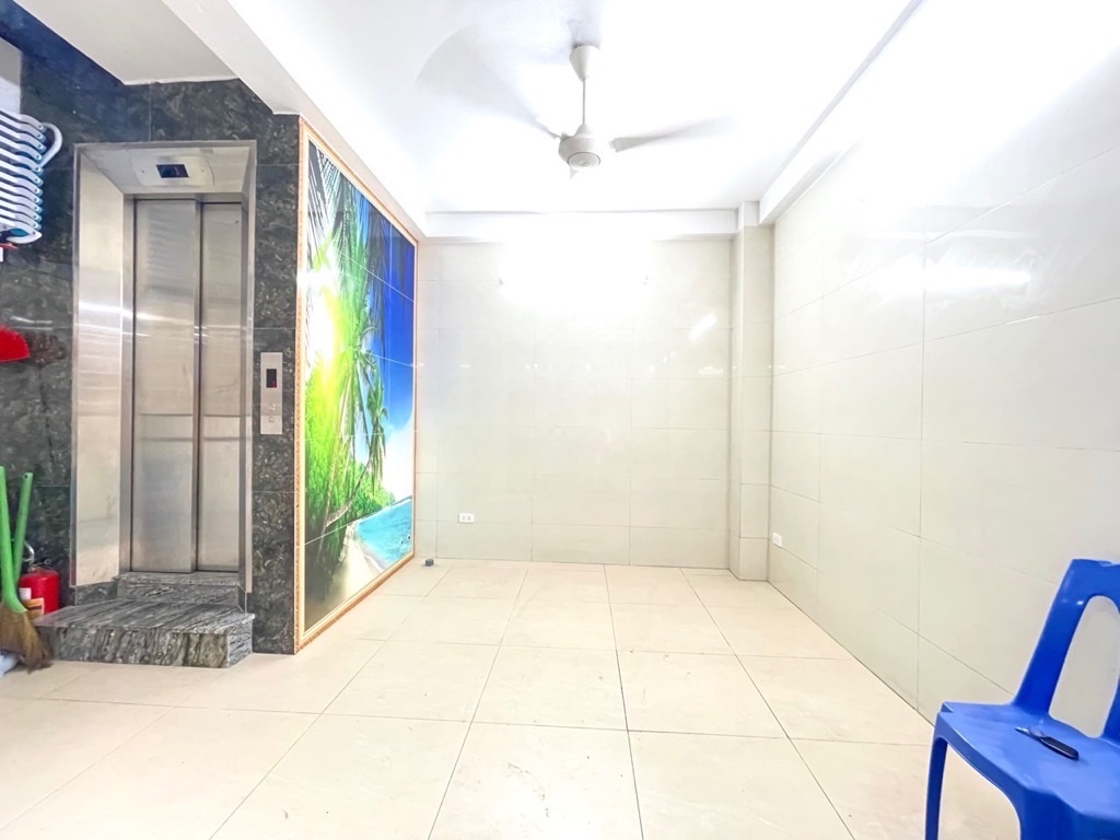 Lạc Long Quân – Khu vip, hàng xóm quan chức, nhà đẹp miễn chê – Giá nhẹ nhàng chỉ hơn 5 tỉ