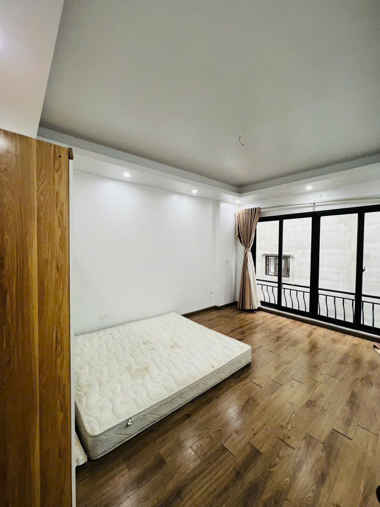 Nhà gần Hồ Tây, vài bước ra phố – An cư chuẩn phong thủy, sinh khí dồi dào – Giá tốt chỉ hơn 7 tỷ