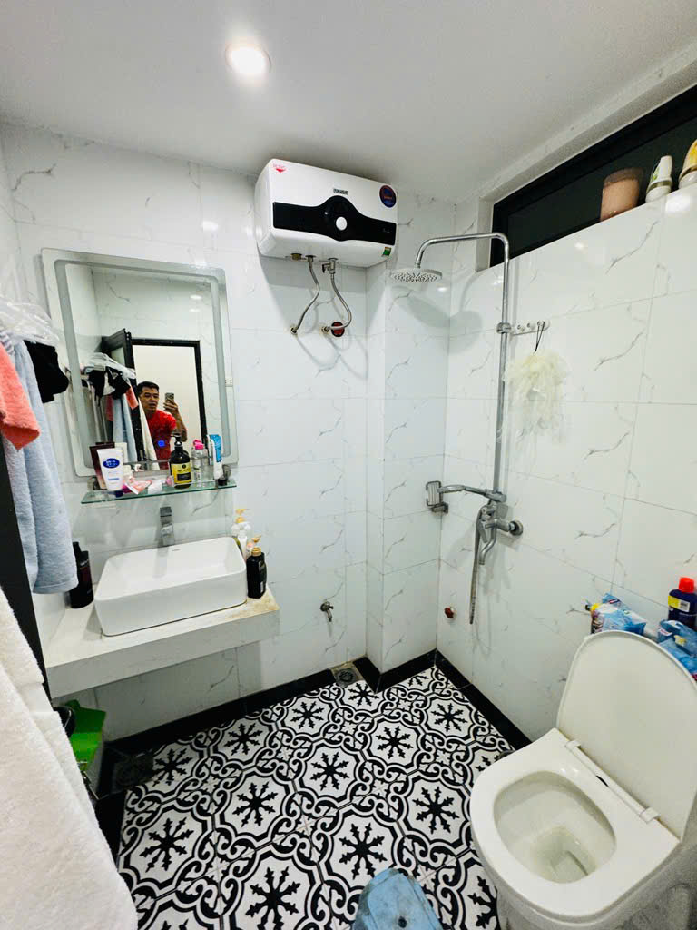 Bán nhà lô góc hiếm – phân lô quân đội Lạc Long Quân – 3 ngủ, full nội thất, giá chỉ 7.95 tỷ