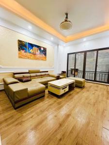 Nhà gần Hồ Tây, vài bước ra phố – An cư chuẩn phong thủy, sinh khí dồi dào – Giá tốt chỉ hơn 7 tỷ
