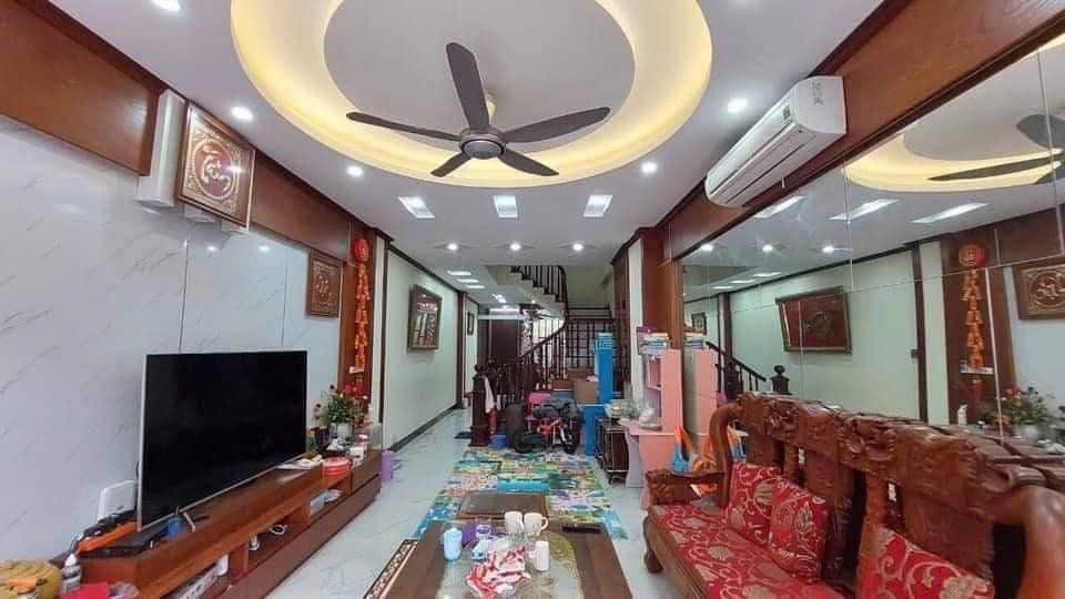 BÁN NHÀ CỰC HIẾM BA ĐÌNH 38M- 5 TẦNG SIÊU ĐẸP NHỈNH 2,5 Tỷ  - MẶT TIỀN RỘNG - Ô TÔ ĐỖ CỔNG- KO LỖI PHONG THỦY