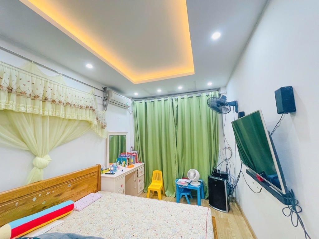 NHÀ V.I.P BA ĐÌNH - GẦN CÔNG VIÊN VÀ CÁC ĐẠI SỨ QUÁN - 95M - NHỈNH 20 TỶ