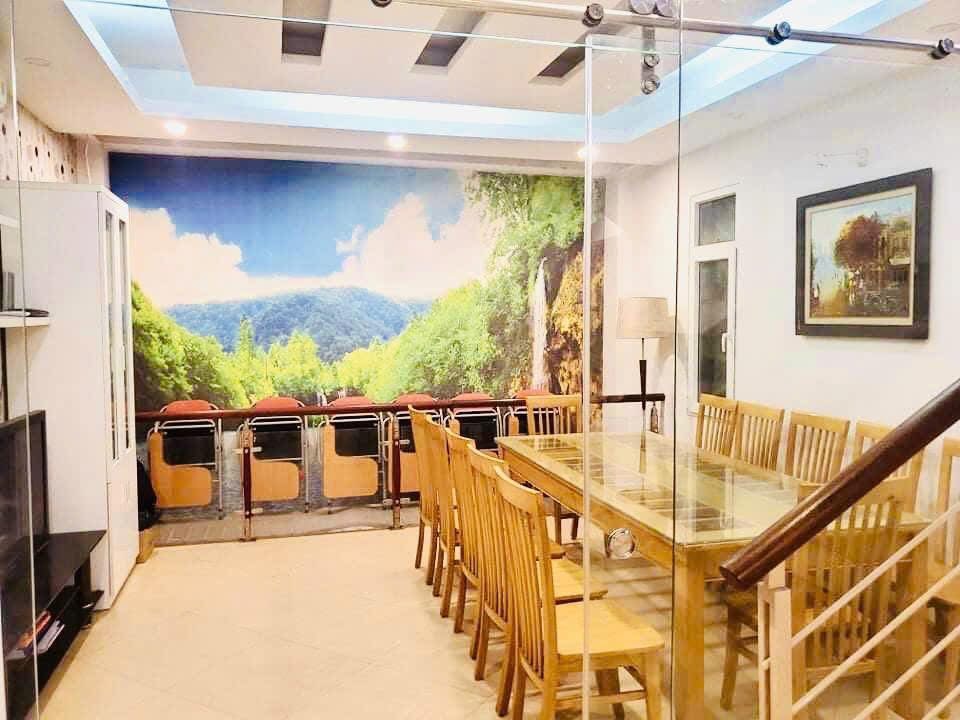 Nhà gần mặt phố Văn Cao, Ba Đình, Kinh doanh đỉnh, nội thất đẹp ở ngay, 57m, nhỉnh 13 tỷ