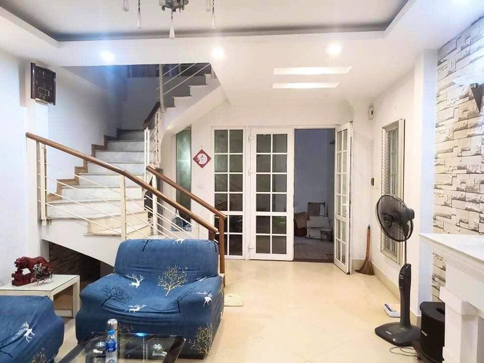 Nhà gần mặt phố Văn Cao, Ba Đình, Kinh doanh đỉnh, nội thất đẹp ở ngay, 57m, nhỉnh 13 tỷ