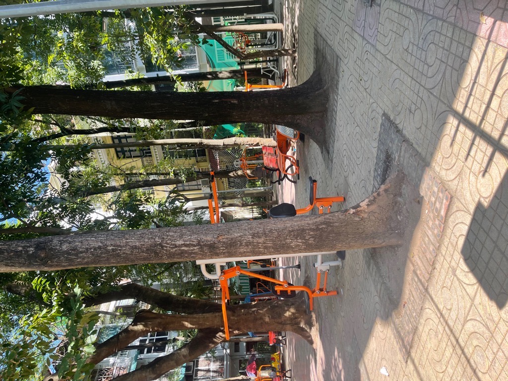 Nhà mặt ngõ Cống Vị, Ba Đình - Ô tô tránh- Mặt tiền khủng -Kinh doanh đỉnh -72m - 8 tỷ