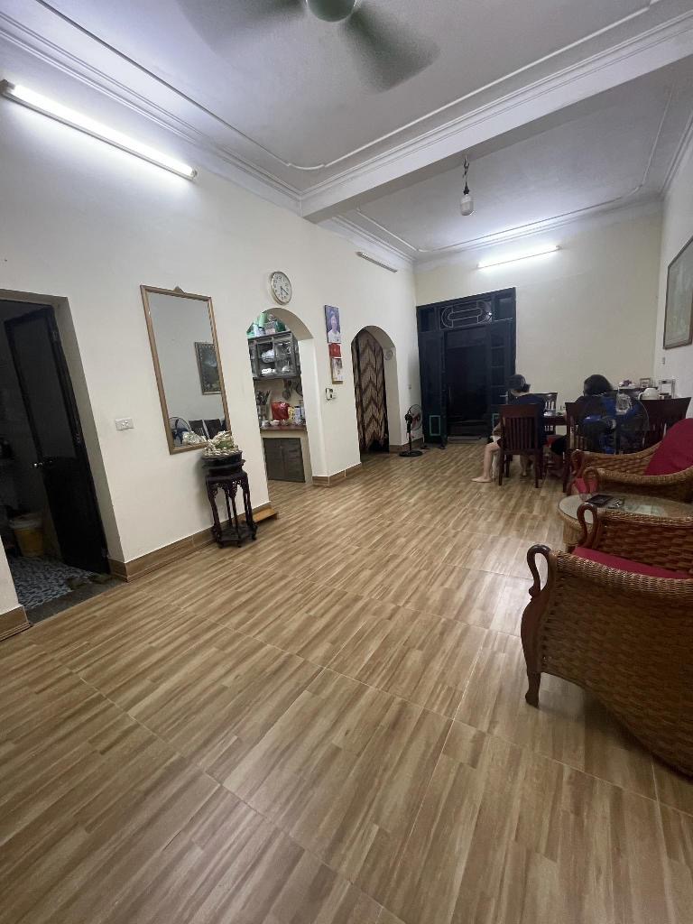 Dương Quảng Hàm, Cầu Giấy - Lô góc thoáng - Hiếm - Ở sướng - Xây CCMN đỉnh-65/83m -14,2 tỷ
