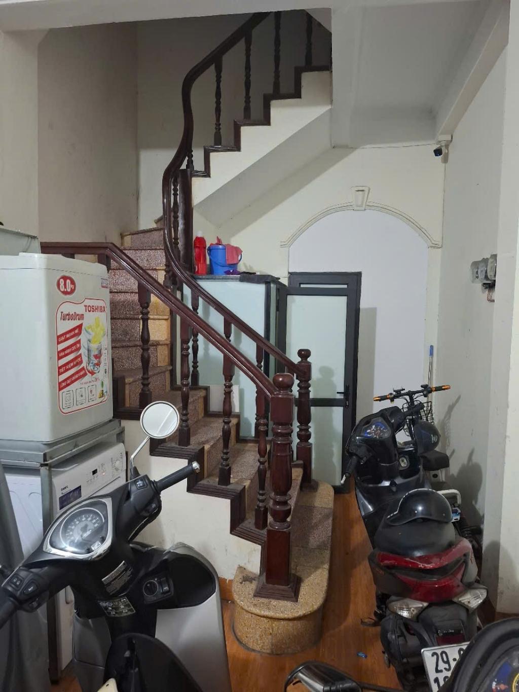 Cống Vị, Ba Đình-Phố H.I.Ế.M nhà bán-2 ngõ thoáng- Ô tô tránh-Kinh doanh-37m-16 tỷ